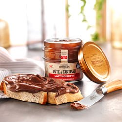 Pâte à Tartiner Chocolat Lait Noisettes Eclats de Caramel Beurre Salé 250g